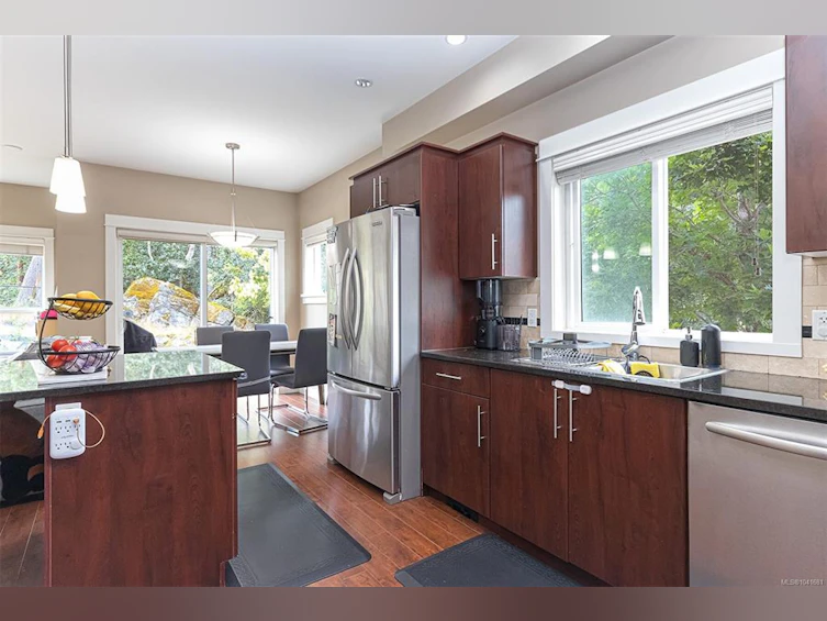 2348 Chilco Road, View Royal, BC, V9B 0N7 - 11