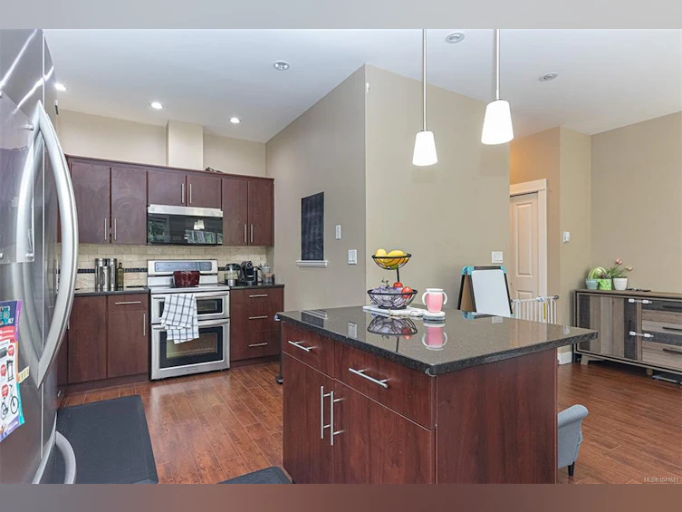 2348 Chilco Road, View Royal, BC, V9B 0N7 - 10
