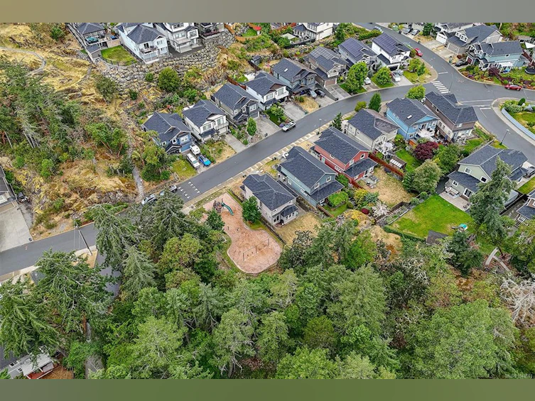 2348 Chilco Road, View Royal, BC, V9B 0N7 - 40