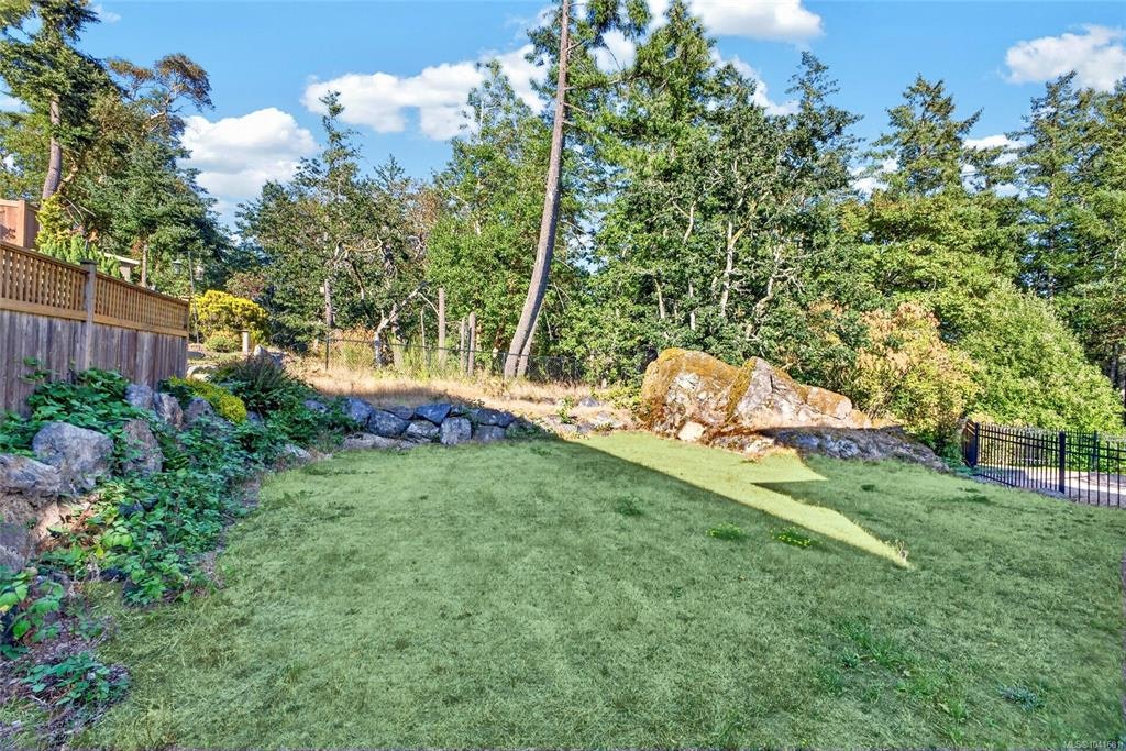 2348 Chilco Road, View Royal, BC, V9B 0N7 - 37