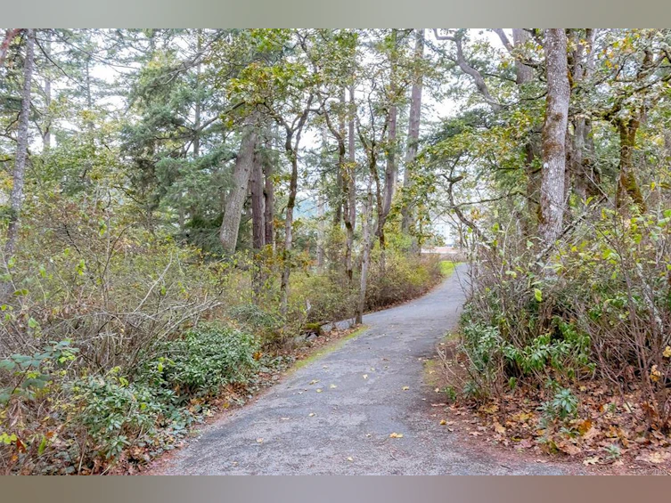 2348 Chilco Road, View Royal, BC, V9B 0N7 - 44