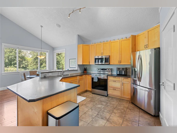 931 Deloume Road, Mill Bay, BC, V0R 2P1 - 7