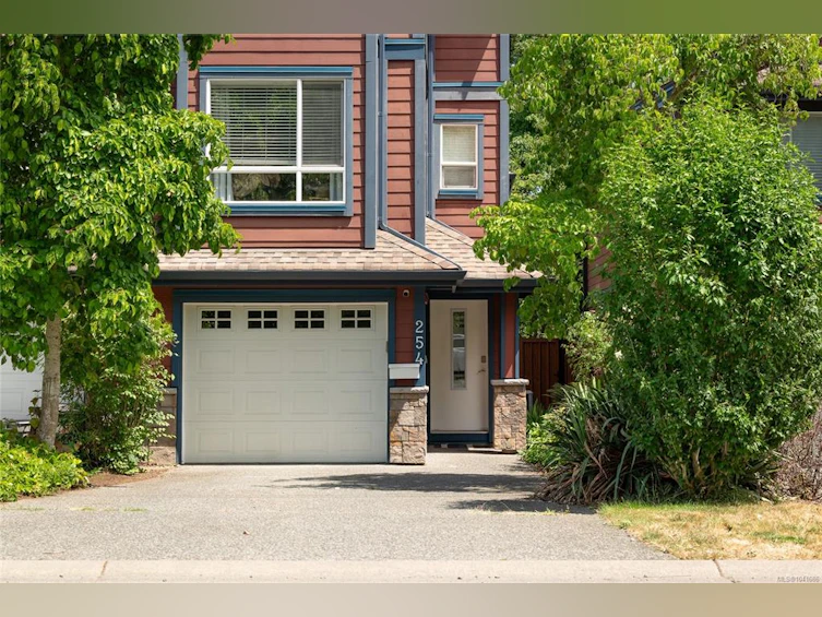 254 Caledonia Avenue, Nanaimo, BC, V9S 4K5 - 2
