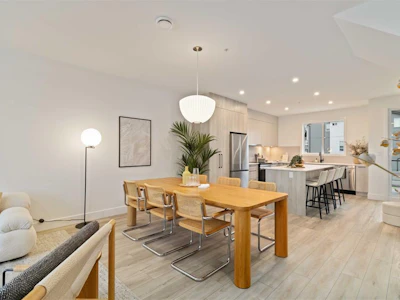 105-368 Tradewinds Avenue - 2