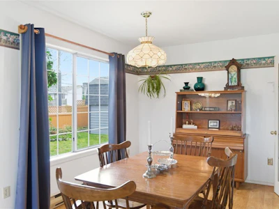 702 Forsyth Avenue - 4