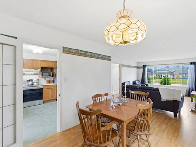 702 Forsyth Avenue - 5