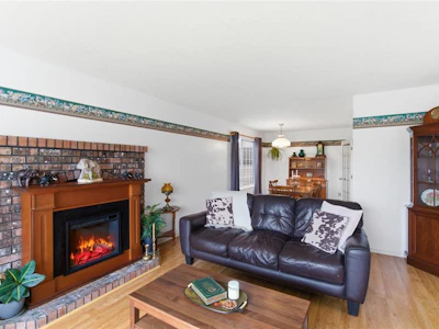 702 Forsyth Avenue - 3