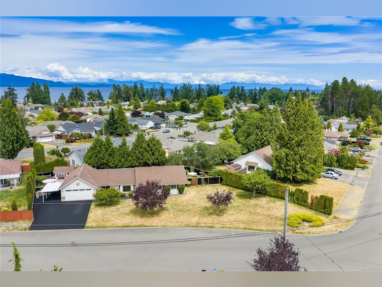879 Aberdeen Drive, Parksville, BC, V9P 2L9 - 10