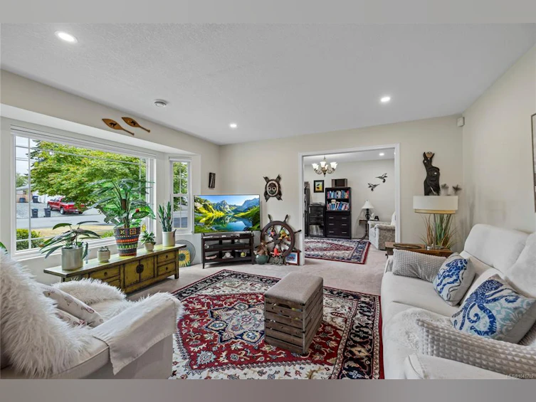879 Aberdeen Drive, Parksville, BC, V9P 2L9 - 2
