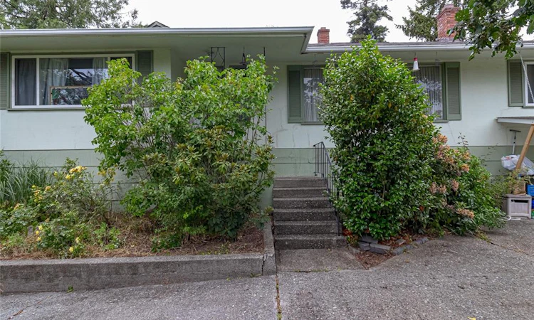 4021 Glanford Avenue