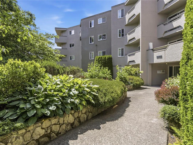 203 - 3800 Quadra Street, Saanich BC V8X 1H8