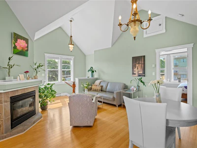 3-1376 Pandora Avenue - 4