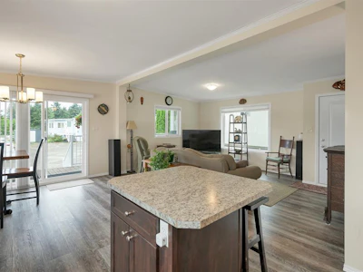 86-951 Homewood Road - 5