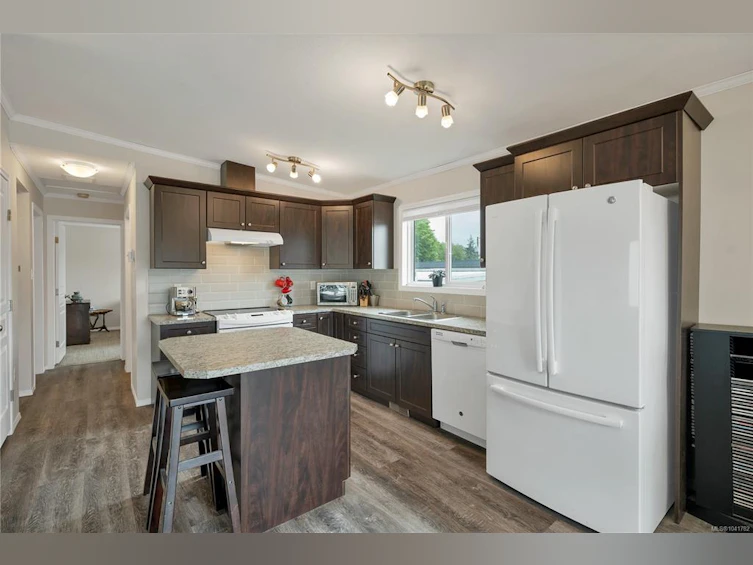 86-951 Homewood Road, Campbell River, BC, V9W 3N7 - 4