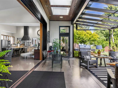 163 E Sunningdale Road - 5