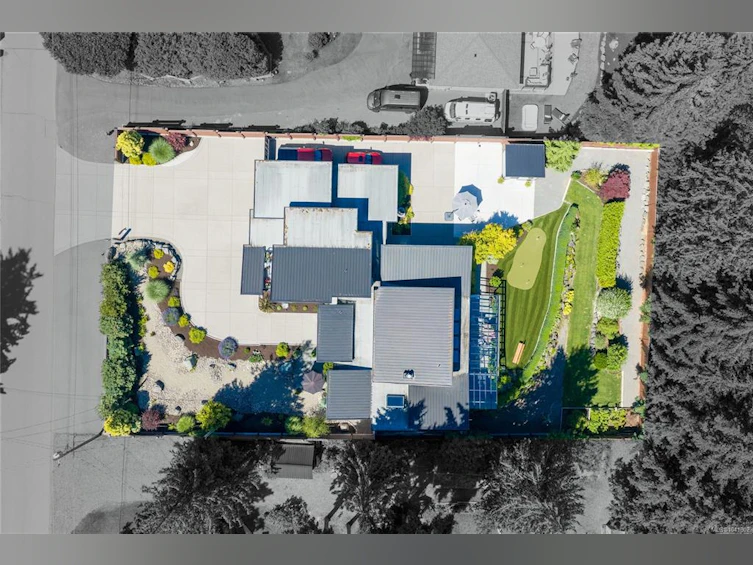 163 E Sunningdale Road, Qualicum Beach, BC, V9K 1L1 - 16
