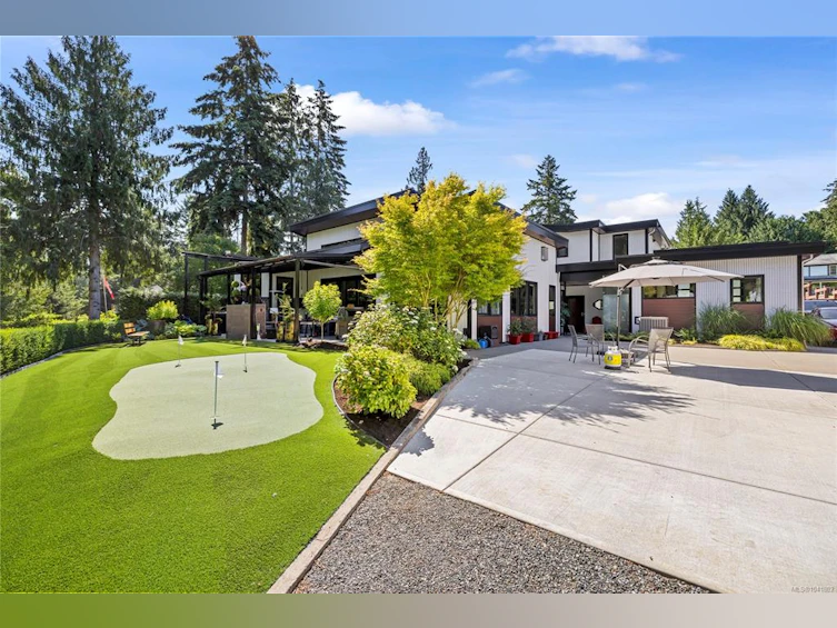 163 E Sunningdale Road, Qualicum Beach, BC, V9K 1L1 - 53