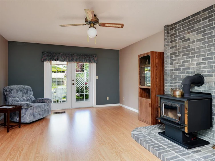 4813 Sunnygrove Place, Saanich, BC, V8Y 2V8 - 18