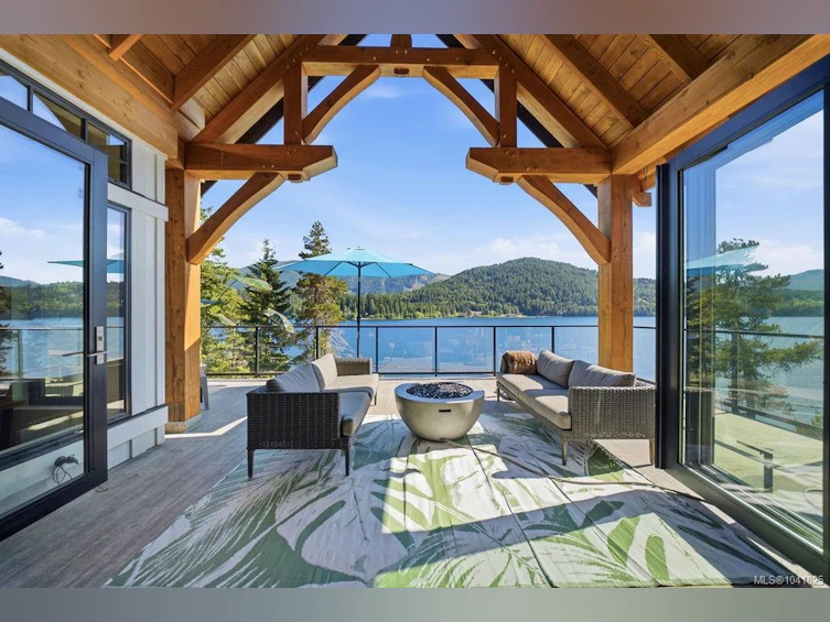 8898 Palmer Way, Lake Cowichan, BC, V0R 2G0 - 7