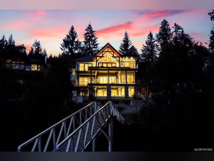 8898 Palmer Way, Lake Cowichan, BC, V0R 2G0 - 92