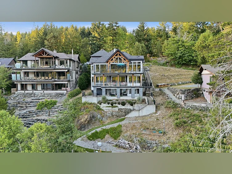 8898 Palmer Way, Lake Cowichan, BC, V0R 2G0 - 89