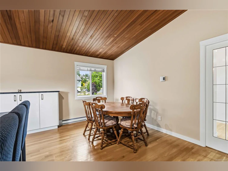 1131 Holly Park Road, Central Saanich, BC, V8M 1E6 - 16