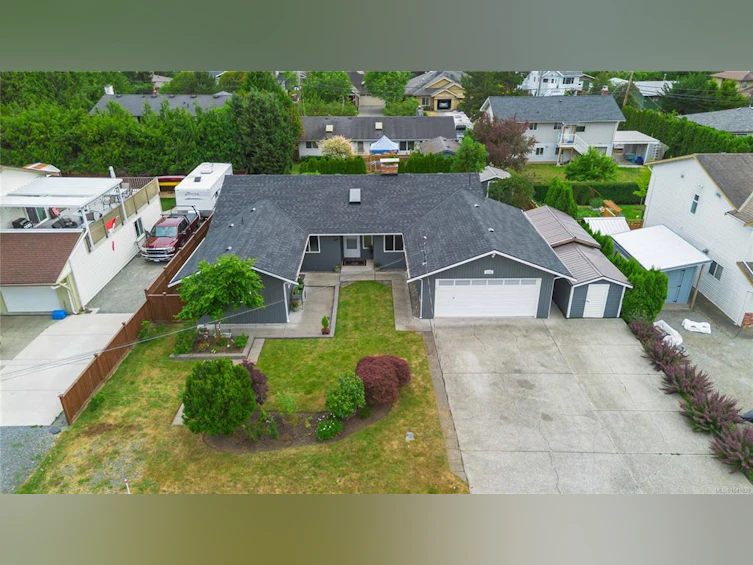 1131 Holly Park Road, Central Saanich, BC, V8M 1E6