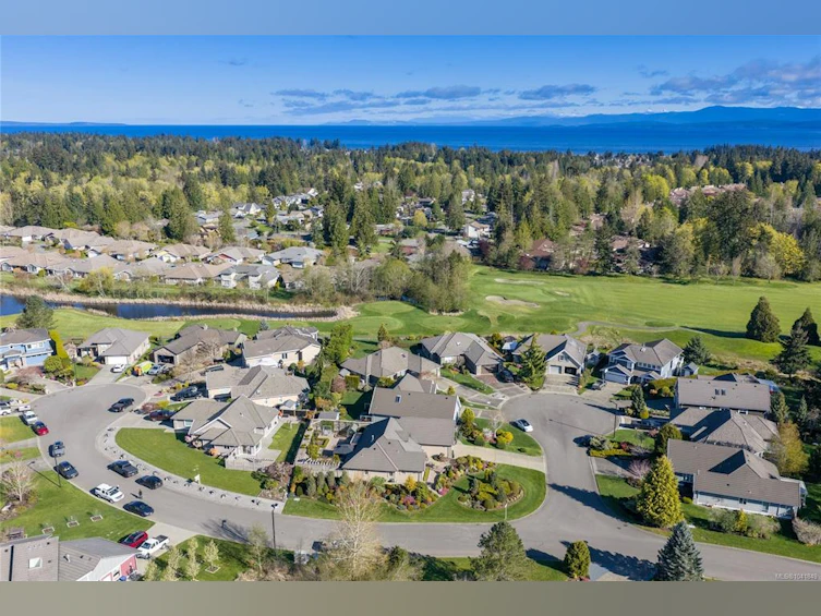 1240 Prestwick Place, French Creek, BC, V9P 2W2 - 56