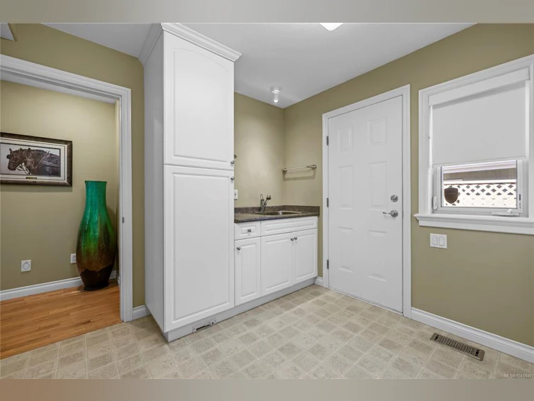 1240 Prestwick Place, French Creek, BC, V9P 2W2 - 38