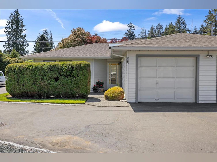 24-450 Bay Avenue, Parksville, BC, V9P 2K2
