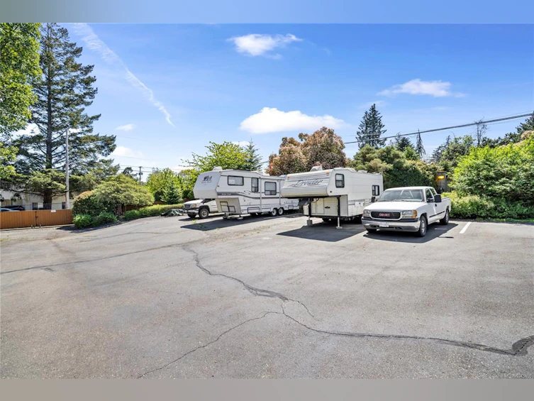 24-450 Bay Avenue, Parksville, BC, V9P 2K2 - 32