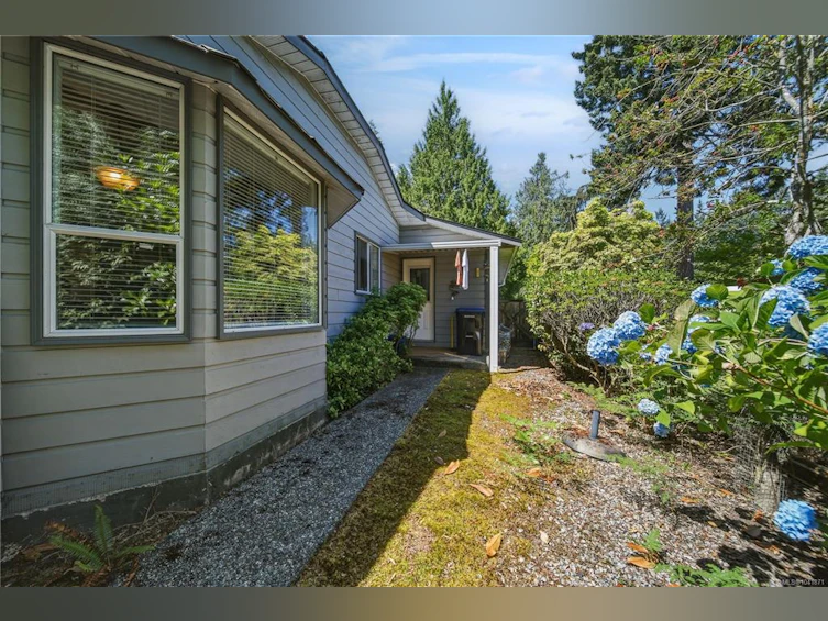 476 Qualicum Road, Qualicum Beach, BC, V9K 1B2 - 22