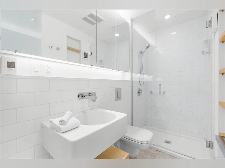 M09-456 Pandora Avenue, Victoria, BC, V8W 0E3 - 13