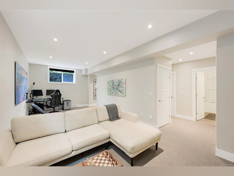 1255 Richardson Street, Victoria, BC, V8V 3E2 - 52