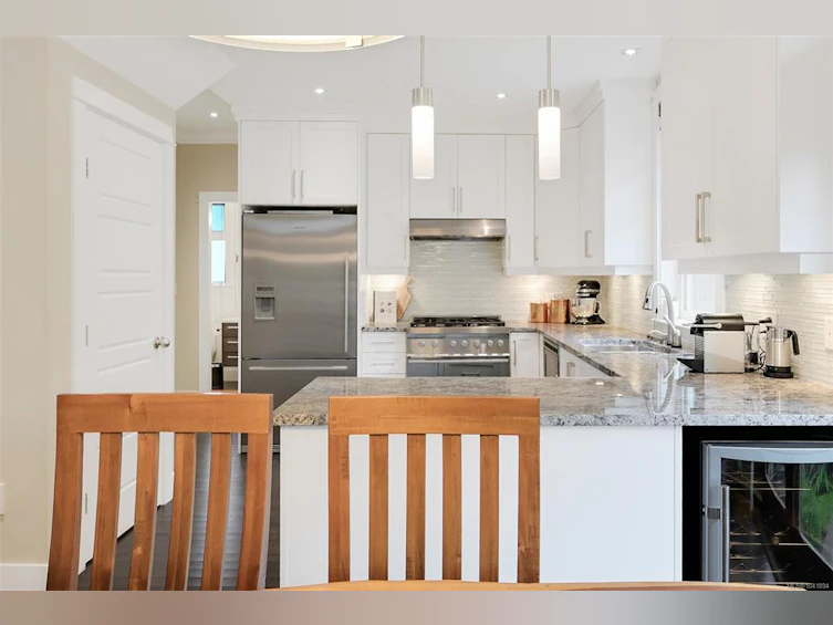 1255 Richardson Street, Victoria, BC, V8V 3E2 - 14