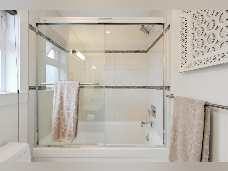 1255 Richardson Street, Victoria, BC, V8V 3E2 - 46