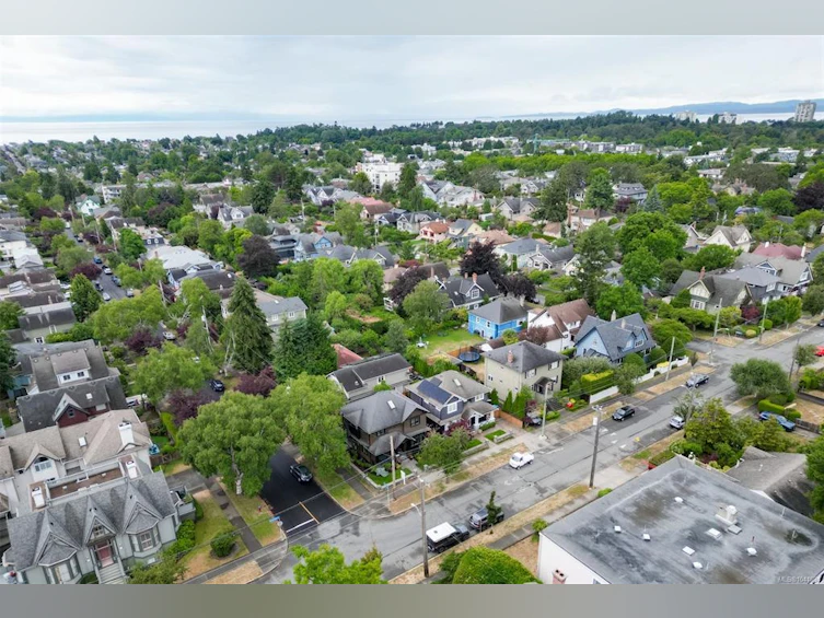 1255 Richardson Street, Victoria, BC, V8V 3E2 - 71
