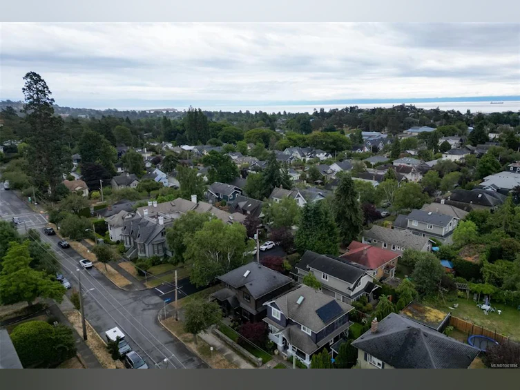 1255 Richardson Street, Victoria, BC, V8V 3E2 - 74