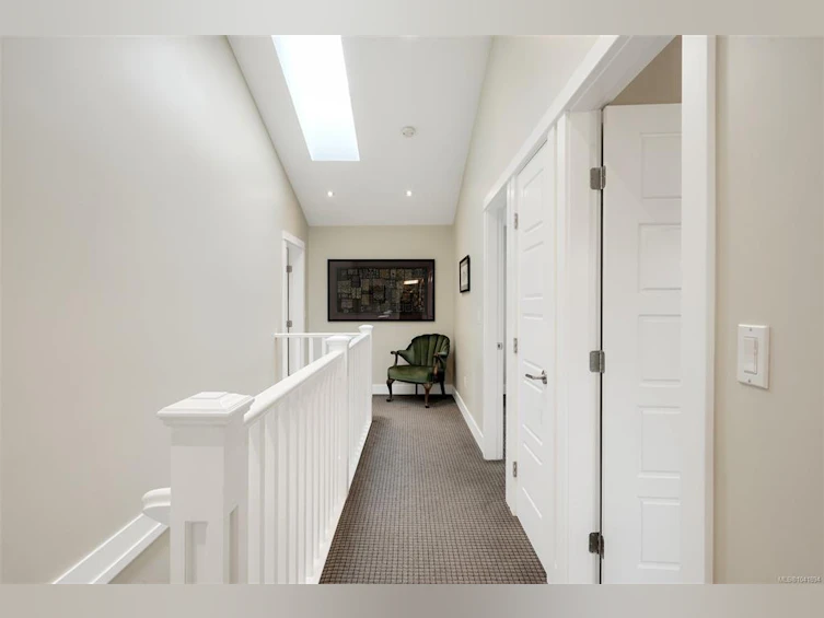 1255 Richardson Street, Victoria, BC, V8V 3E2 - 34