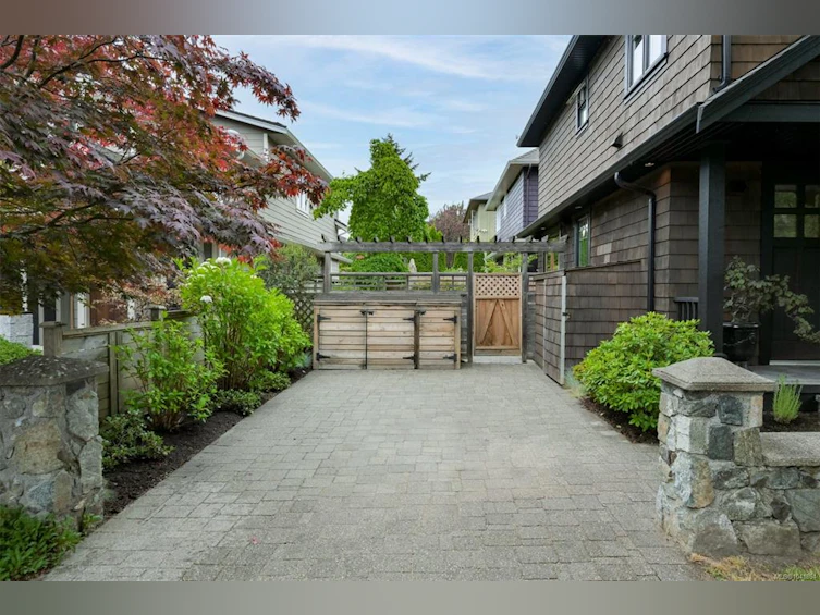 1255 Richardson Street, Victoria, BC, V8V 3E2 - 61