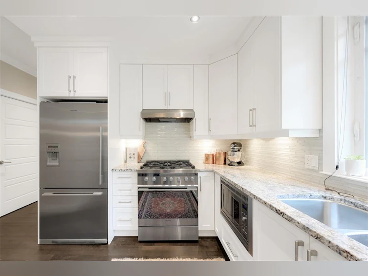1255 Richardson Street, Victoria, BC, V8V 3E2 - 16