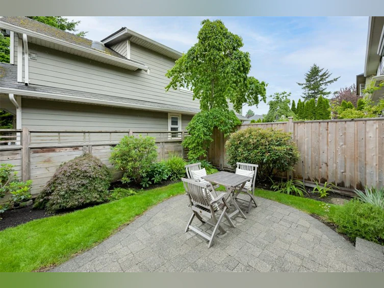 1255 Richardson Street, Victoria, BC, V8V 3E2 - 19
