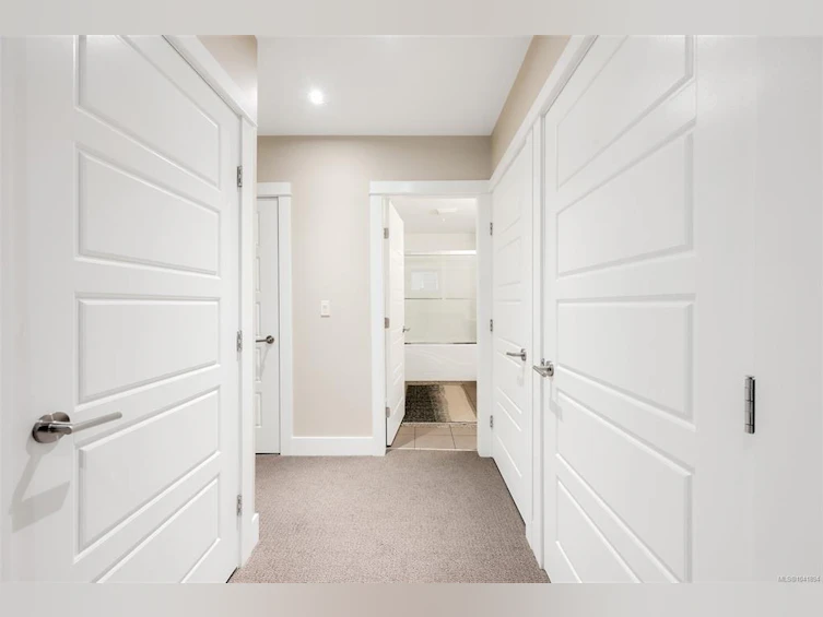 1255 Richardson Street, Victoria, BC, V8V 3E2 - 55
