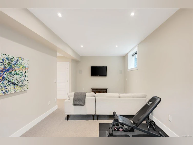 1255 Richardson Street, Victoria, BC, V8V 3E2 - 51