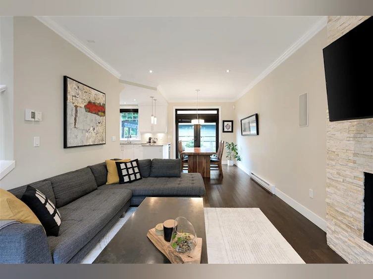 1255 Richardson Street, Victoria, BC, V8V 3E2 - 5