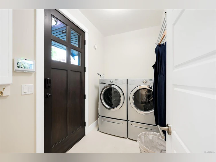 1255 Richardson Street, Victoria, BC, V8V 3E2 - 26