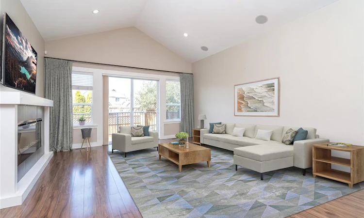 1186 Sikorsky Road