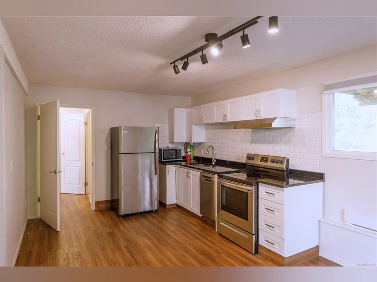 3161 Marion Way, Nanaimo, BC, V9T 3Z8 - 29