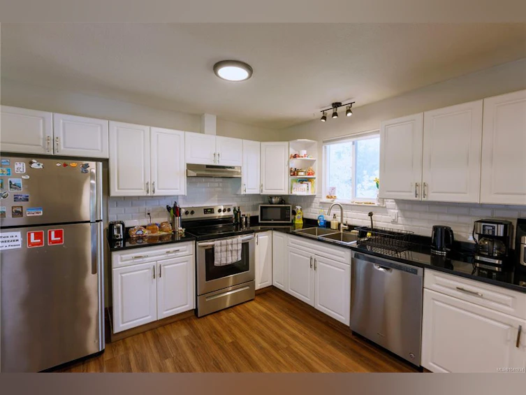 3161 Marion Way, Nanaimo, BC, V9T 3Z8 - 8
