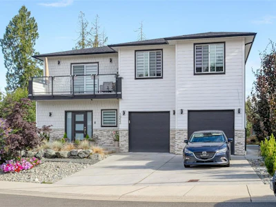 1953 Farleigh Way - 2